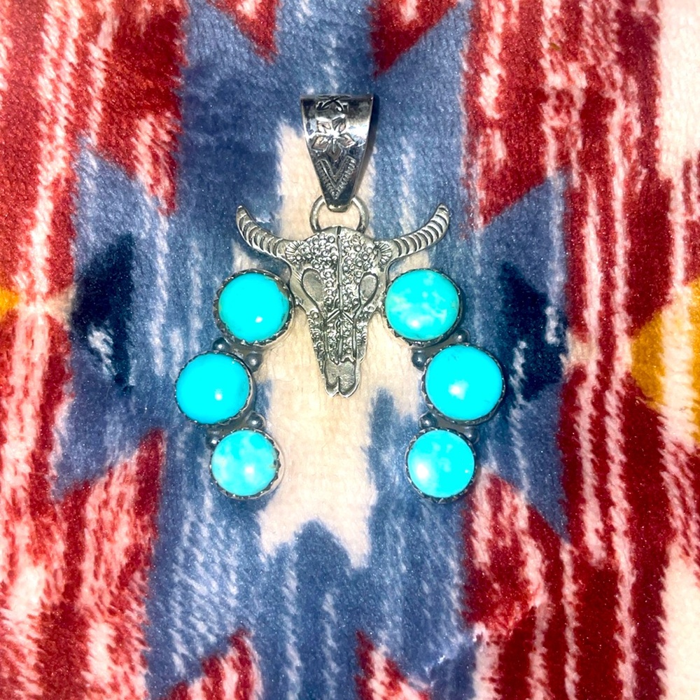 Western pendant